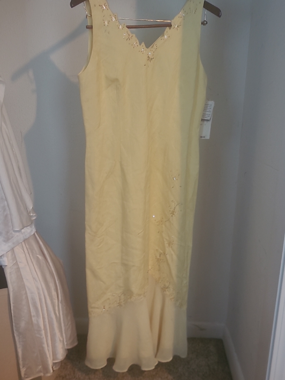 Sleeveless Yellow Bridal Gown with Delicate Beaded Trim